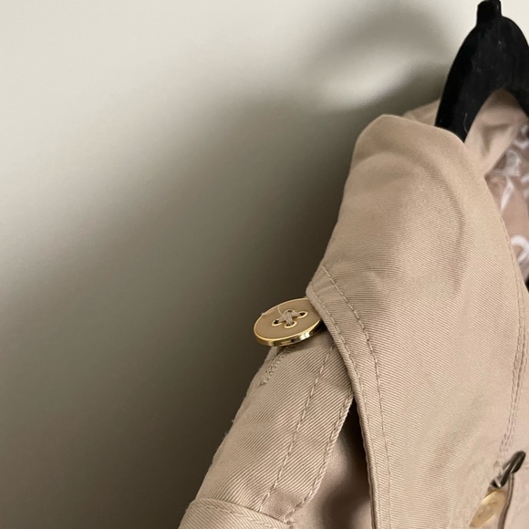 Banana Republic Trench Coat. - Picture 8 of 8
